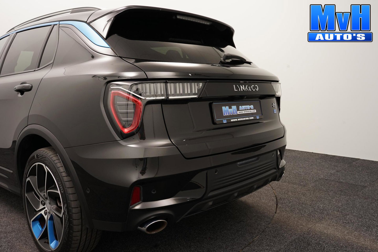 Lynk & Co 01 1.5 PHEV|ZWARTE.HEMEL|SOH94%|360ºCAM|PANO|262PK