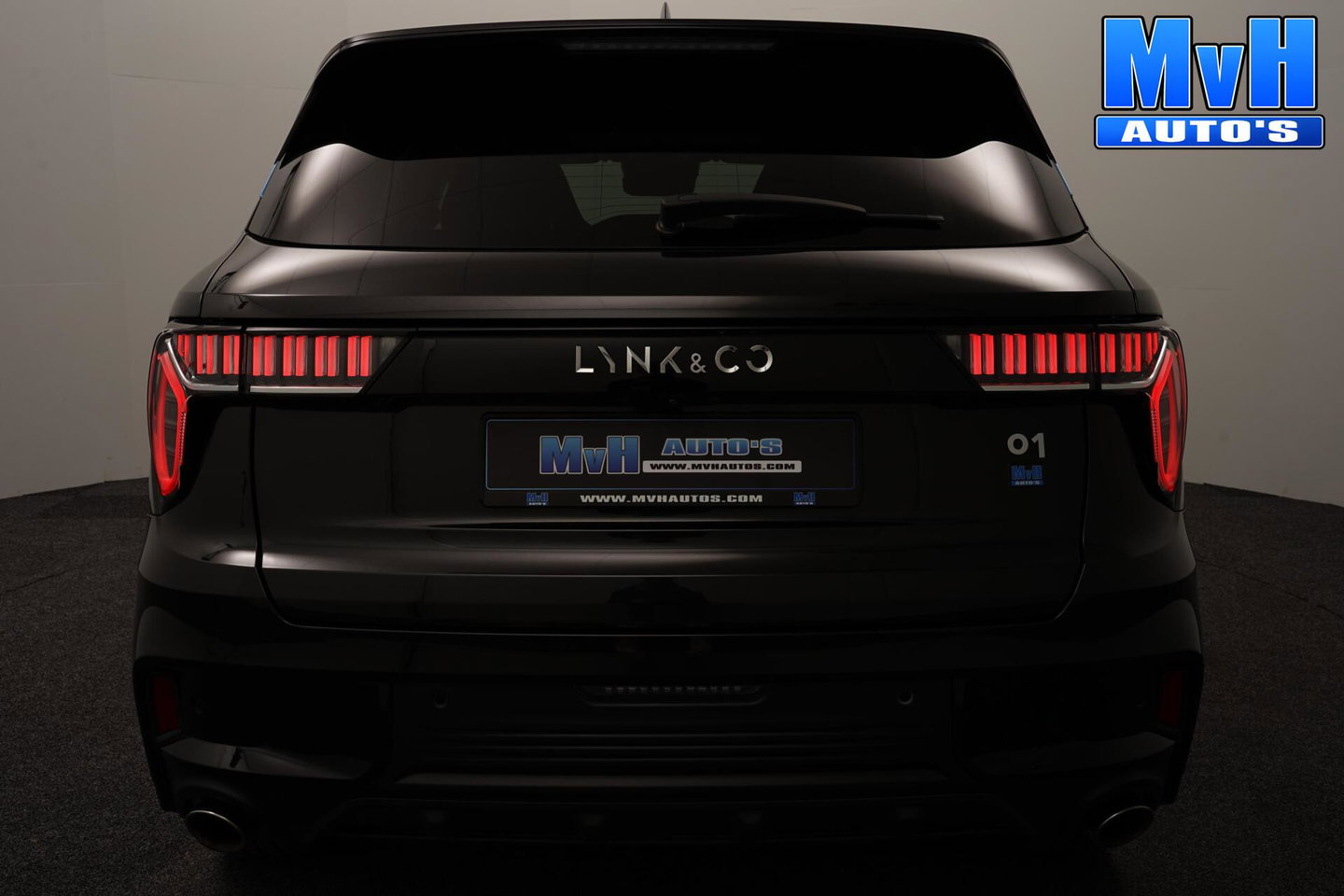 Lynk & Co 01 1.5 PHEV|ZWARTE.HEMEL|SOH94%|360ºCAM|PANO|262PK
