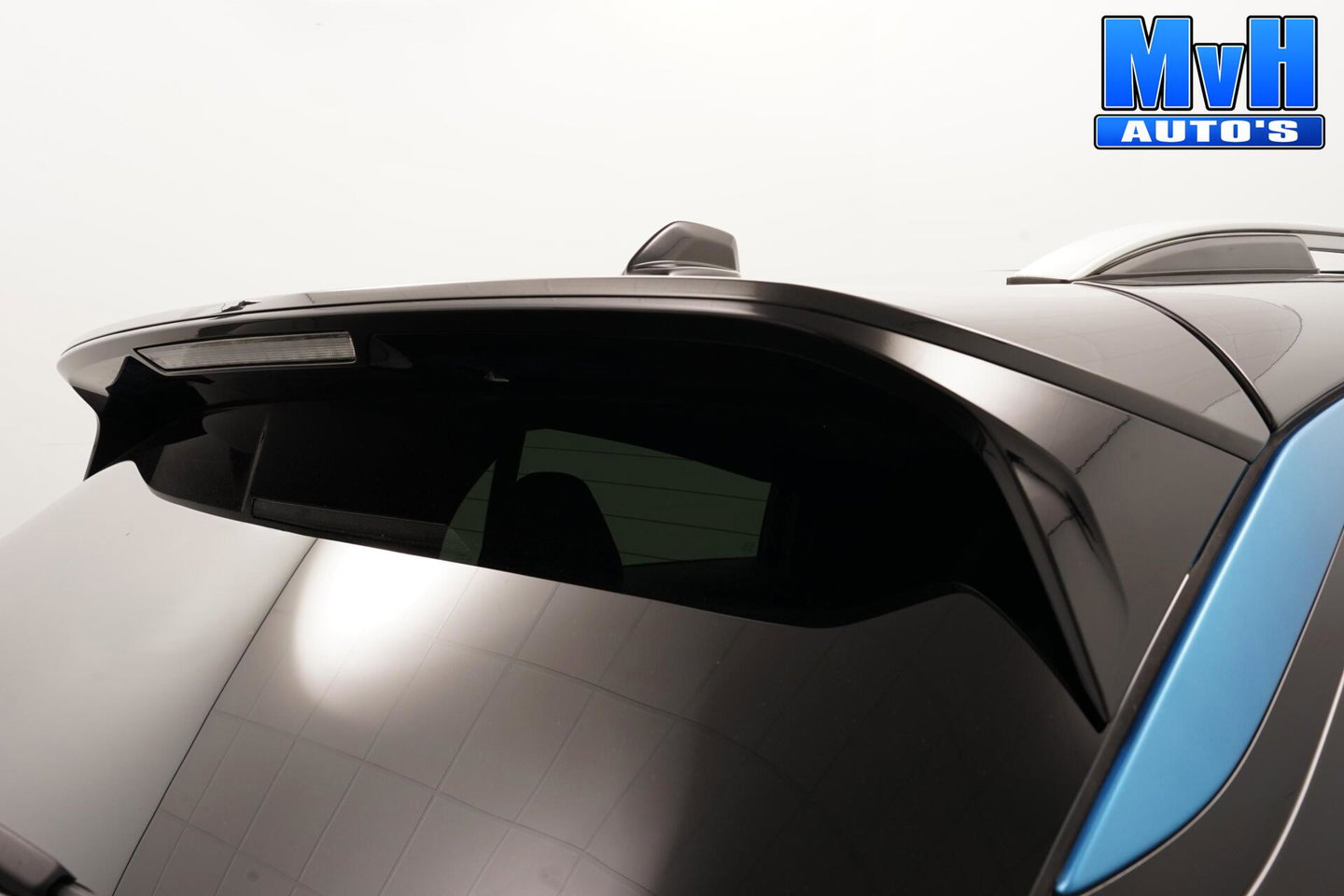 Lynk & Co 01 1.5 PHEV|ZWARTE.HEMEL|SOH94%|360ºCAM|PANO|262PK