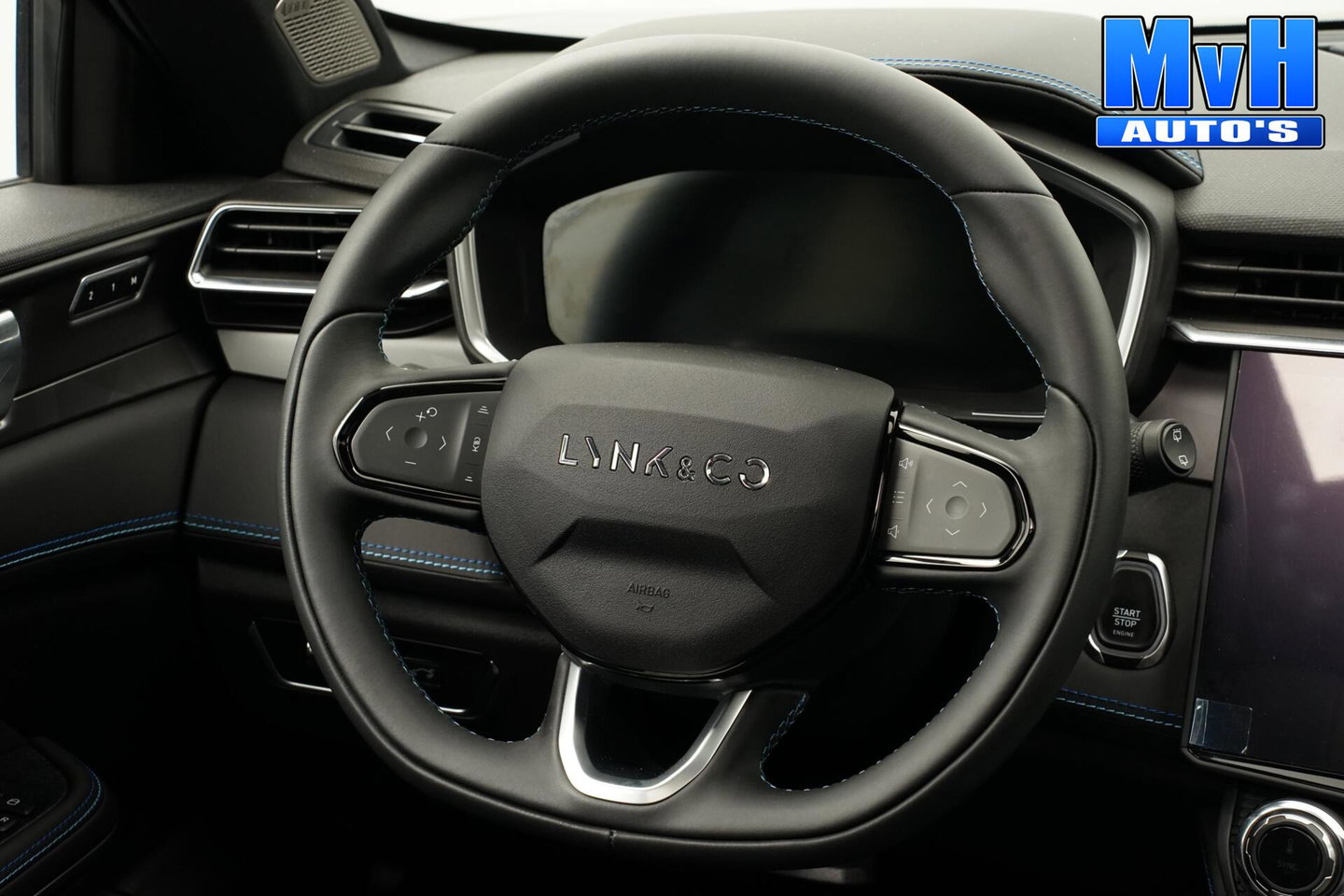 Lynk & Co 01 1.5 PHEV|ZWARTE.HEMEL|SOH94%|360ºCAM|PANO|262PK