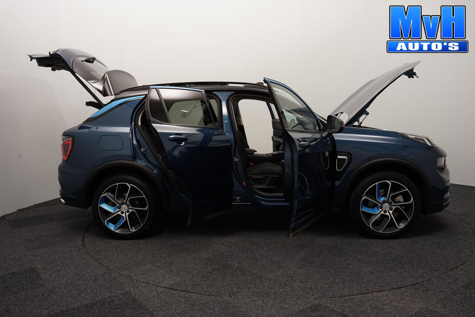 Lynk & Co 01 1.5 PHEV|262PK|LUXE|360°CAM|PANO