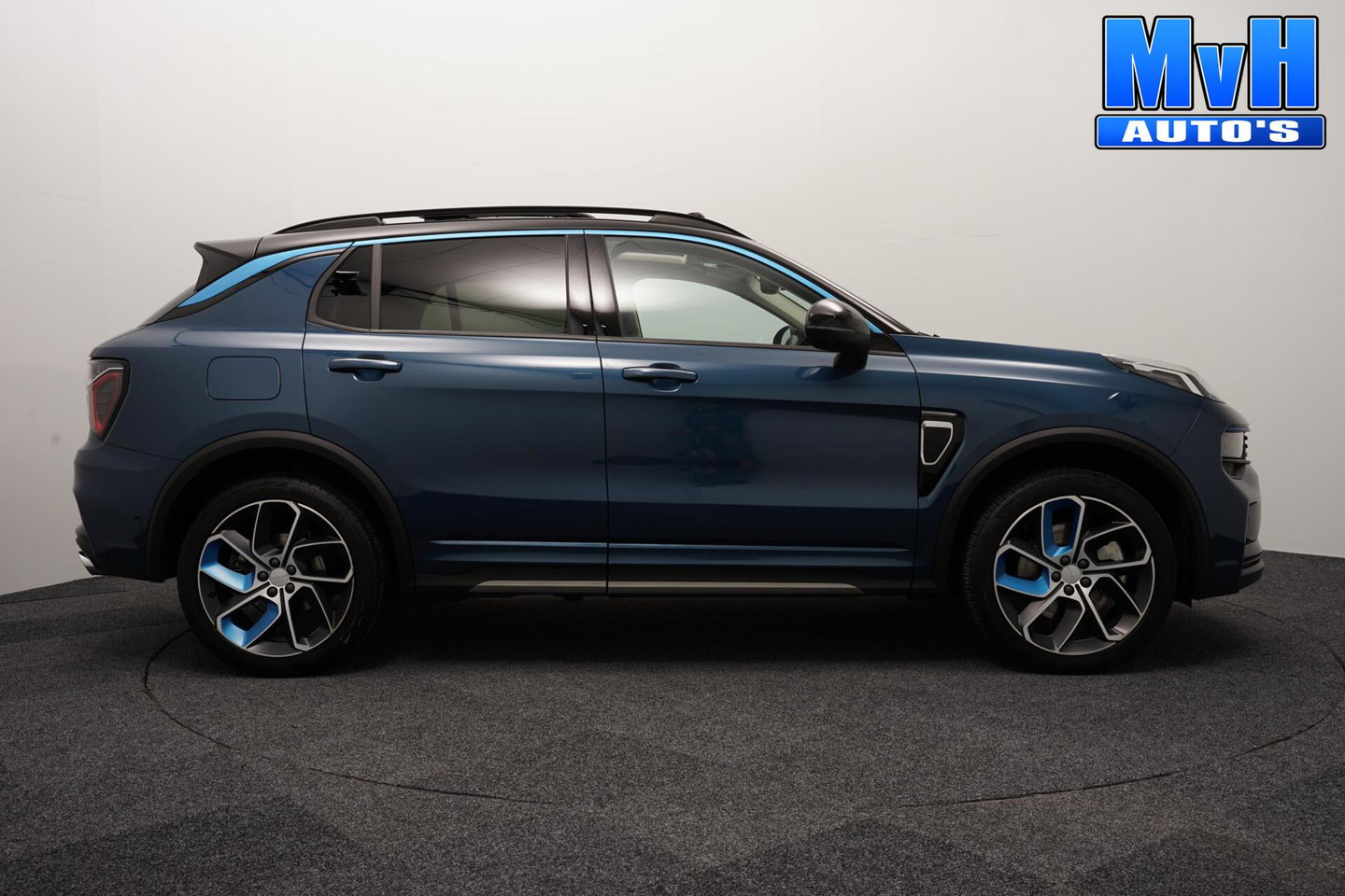 Lynk & Co 01 1.5 PHEV|262PK|LUXE|360°CAM|PANO