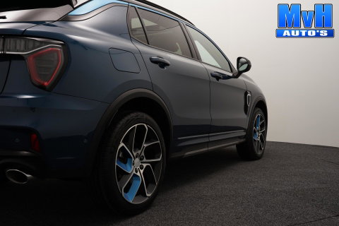 Lynk & Co 01 1.5 PHEV|262PK|LUXE|360°CAM|PANO