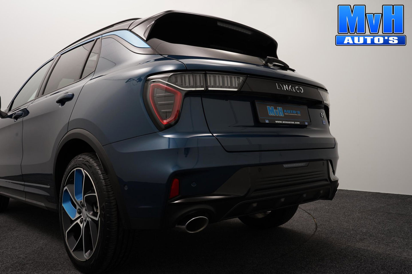 Lynk & Co 01 1.5 PHEV|262PK|LUXE|360°CAM|PANO