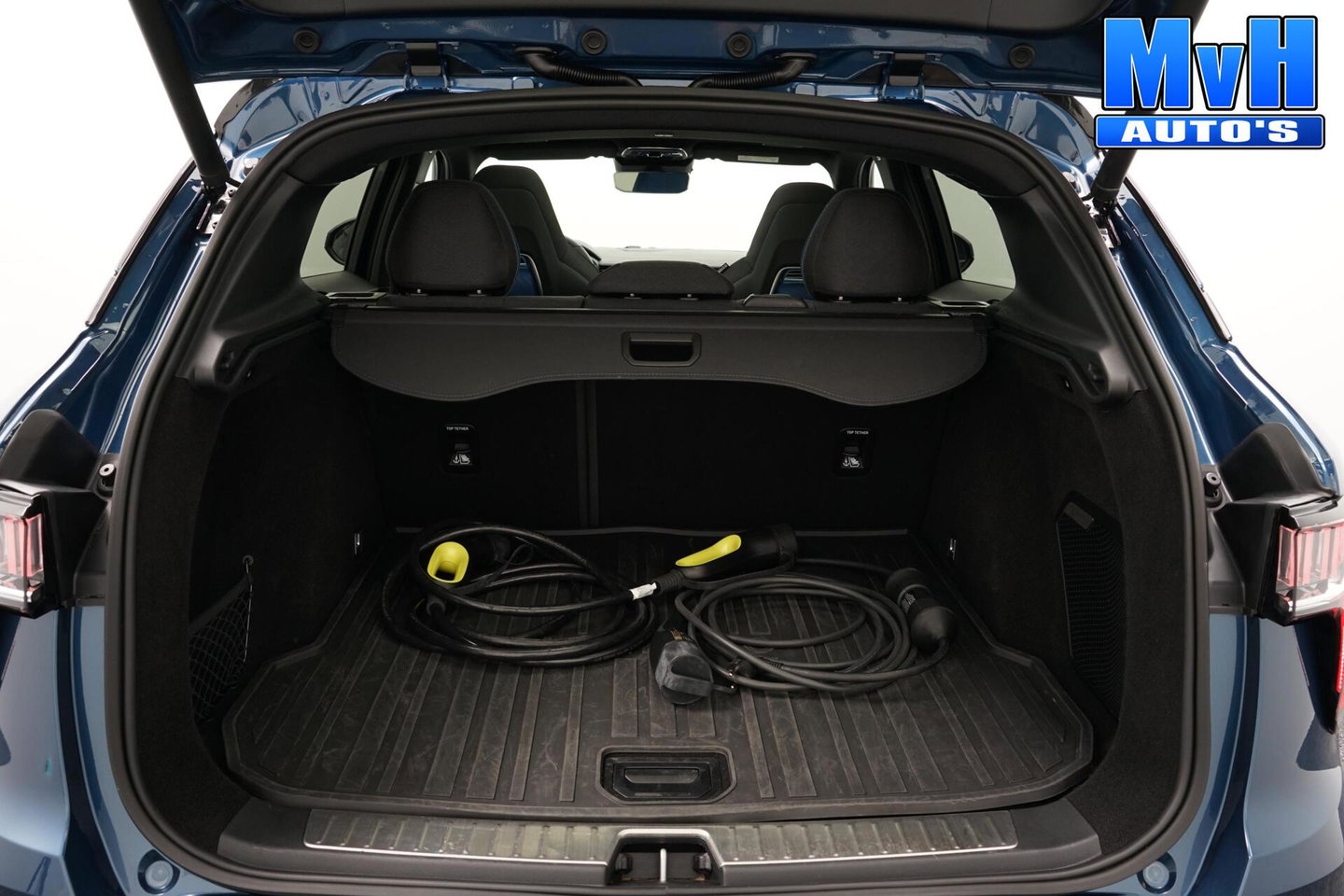 Lynk & Co 01 1.5 PHEV|ZWARTE.HEMEL|360ºCAM|PANO|262PK