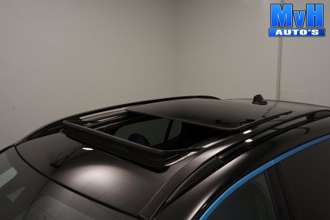 Lynk & Co 01 1.5 PHEV|ZWARTE.HEMEL|360ºCAM|PANO|262PK