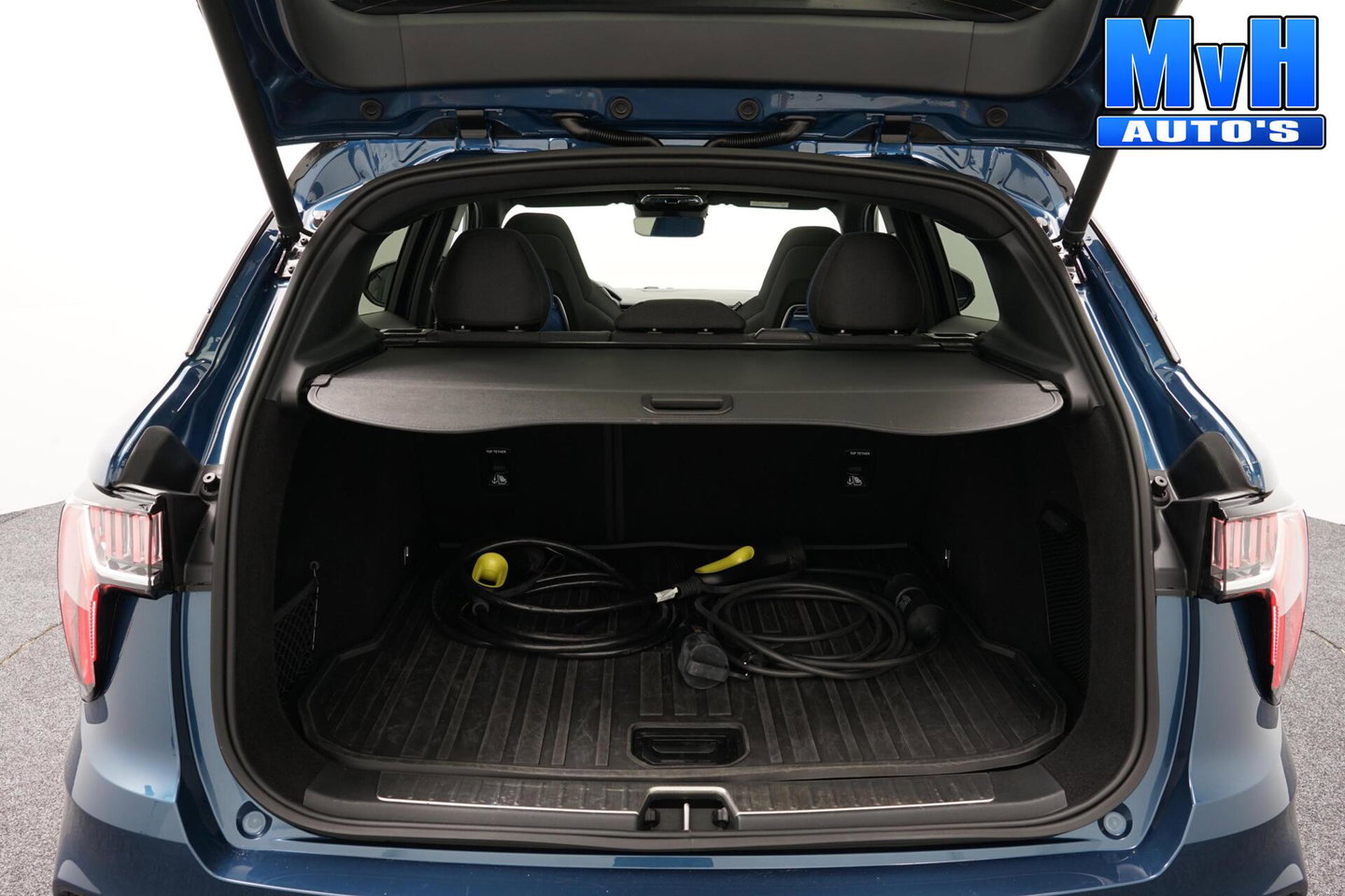 Lynk & Co 01 1.5 PHEV|ZWARTE.HEMEL|360ºCAM|PANO|262PK