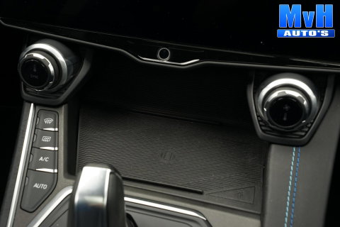 Lynk & Co 01 1.5 PHEV|ZWARTE.HEMEL|360ºCAM|PANO|262PK