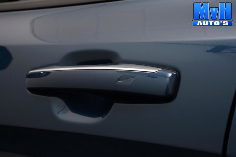 Lynk & Co 01 1.5 PHEV|ZWARTE.HEMEL|360ºCAM|PANO|262PK