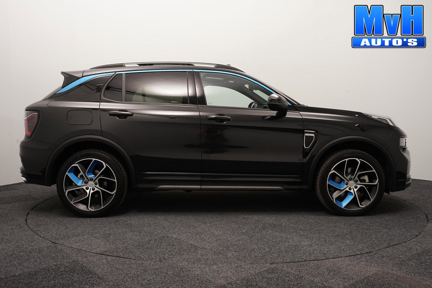 Lynk & Co 01 1.5 PHEV|ZWARTE.HEMEL|360ºCAM|PANO|262PK