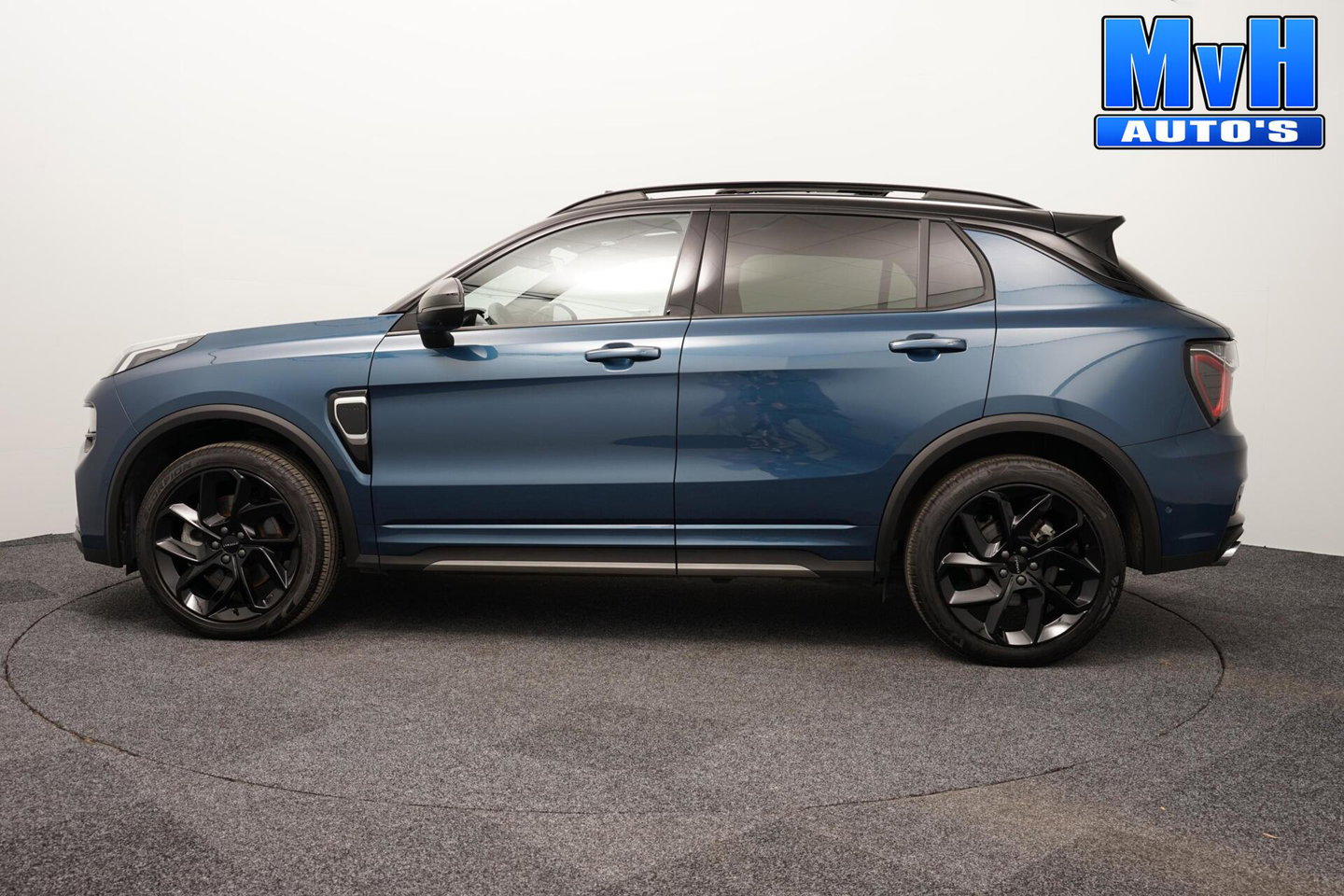 Lynk & Co 01 1.5 PHEV|FULL BLACK XL|ZWARTE.HEMEL|PANO