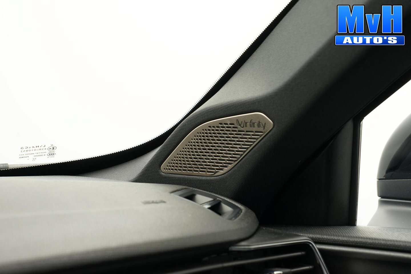 Lynk & Co 01 1.5 PHEV|FULL BLACK XL|ZWARTE.HEMEL|PANO