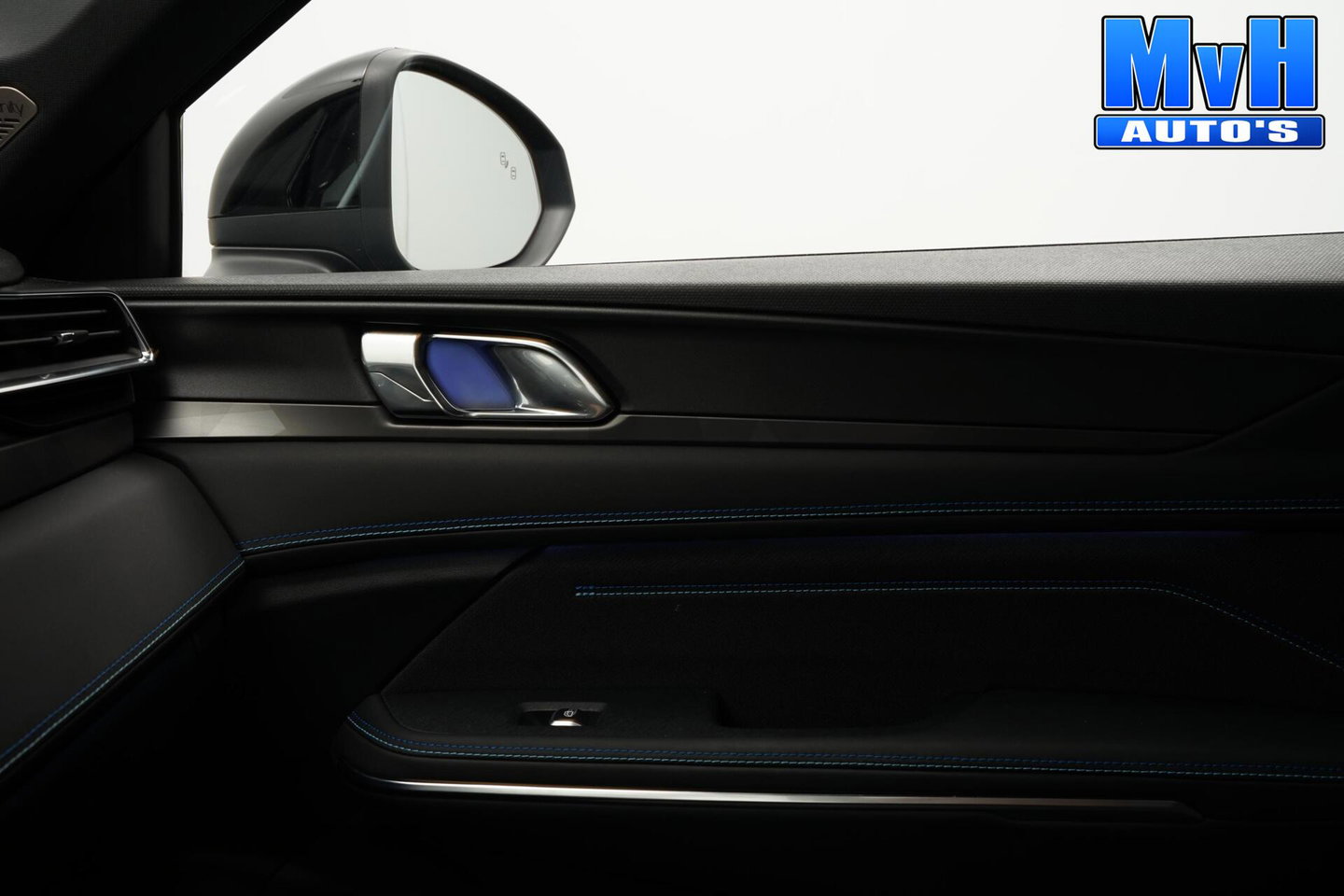 Lynk & Co 01 1.5 PHEV|FULL BLACK XL|ZWARTE.HEMEL|PANO