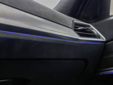 BMW 3 Serie Touring 330i High Executive Trekhaak elek.