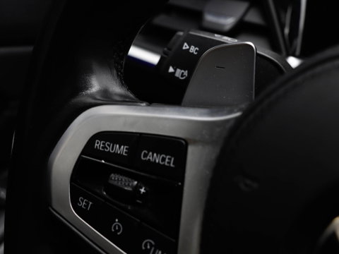 BMW 3 Serie Touring 330i High Executive Trekhaak elek.