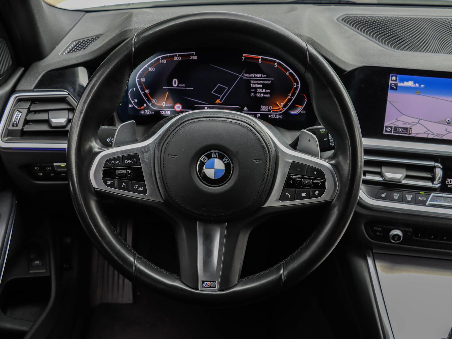 BMW 3 Serie Touring 330i High Executive Trekhaak elek.
