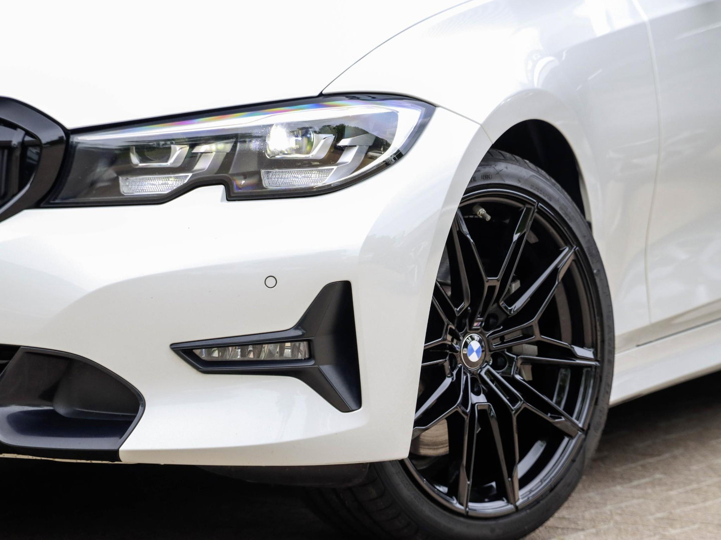 BMW 3 Serie Touring 330i High Executive Trekhaak elek.