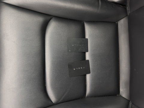 Tesla Model 3 Long Range AWD 75 kWh [3-Fase-11kW] (INCL-BTW) Aut. *PANO | AUTOPILOT | LEATHER | KEYLESS | FULL-LED | MEMORY-PACK | TOPVIEW | DAB | CARPLAY | DIGI-COCKPIT | LANE-ASSIST | HEATED-COMFORTSEATS | 19"ALU*