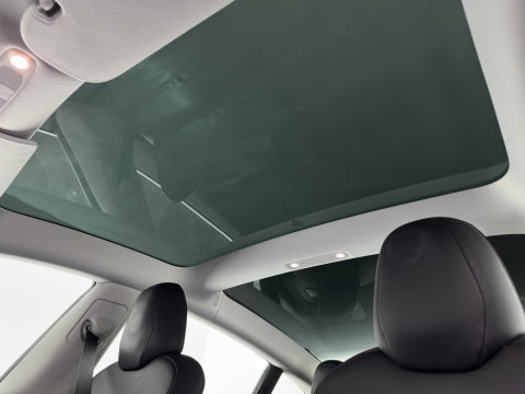Tesla Model 3 Long Range AWD 75 kWh [3-Fase-11kW] (INCL-BTW) Aut. *PANO | AUTOPILOT | LEATHER | KEYLESS | FULL-LED | MEMORY-PACK | TOPVIEW | DAB | CARPLAY | DIGI-COCKPIT | LANE-ASSIST | HEATED-COMFORTSEATS | 19"ALU*