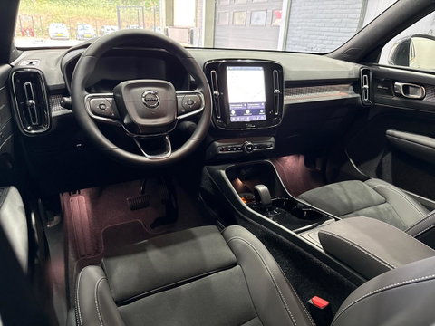 Volvo EX40 Single Motor Extended Range Plus | 82 kWh | Harman/Kardon Pilot Assist | Warmtepomp | BLIS | Keyless | Stoel+Stuurverwarming