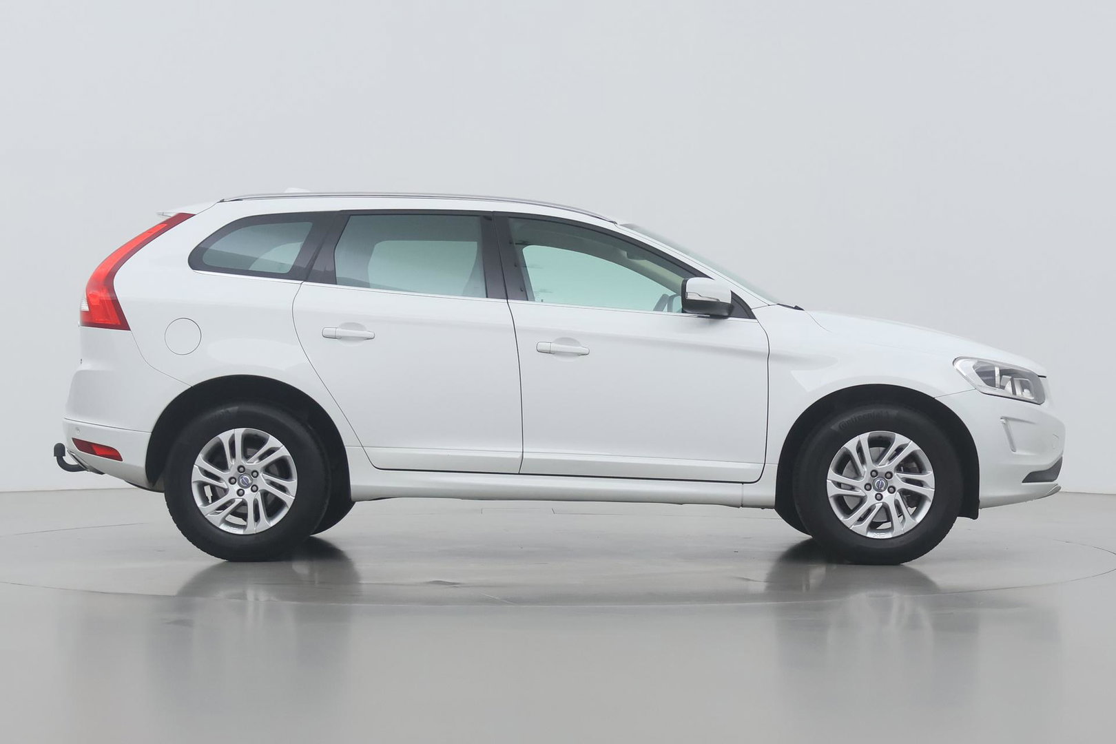 Volvo XC60 T5 Momentum | Elektrische Stoel + Memory | Stoelverwarming | Trekhaak | Cruise Control
