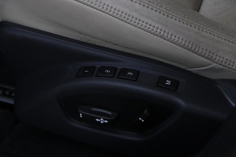 Volvo XC60 T5 Momentum | Elektrische Stoel + Memory | Stoelverwarming | Trekhaak | Cruise Control