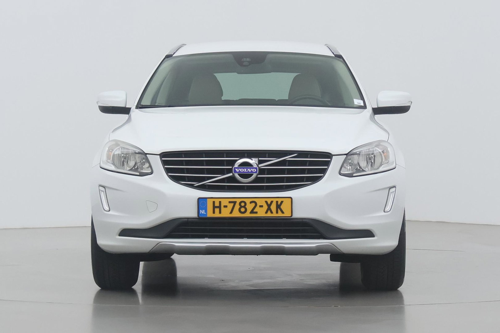 Volvo XC60 T5 Momentum | Elektrische Stoel + Memory | Stoelverwarming | Trekhaak | Cruise Control