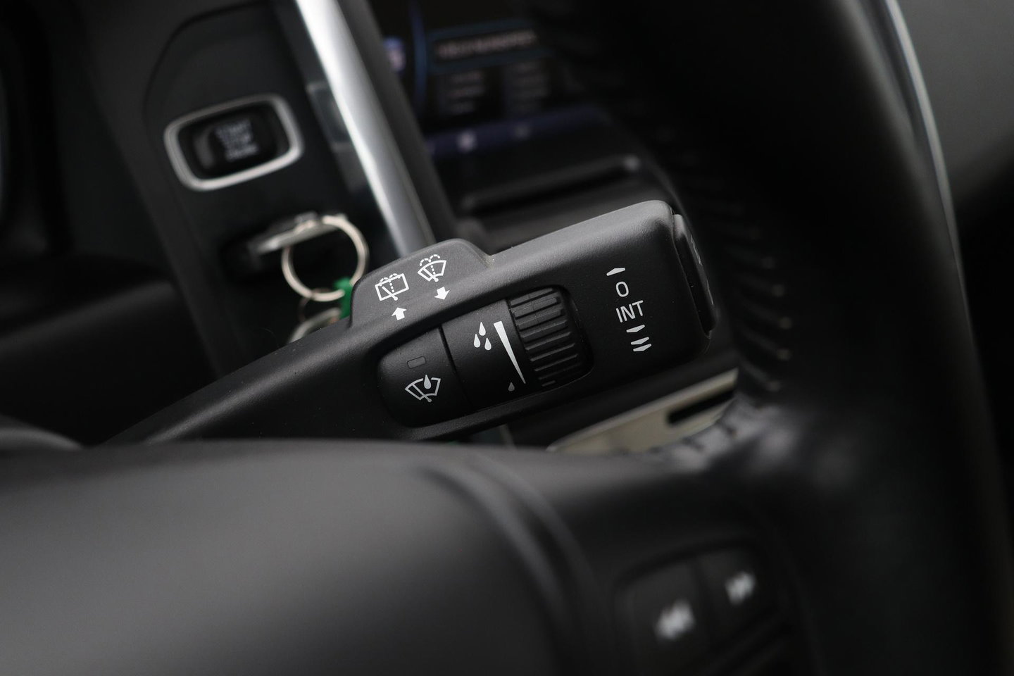 Volvo XC60 T5 Momentum | Elektrische Stoel + Memory | Stoelverwarming | Trekhaak | Cruise Control
