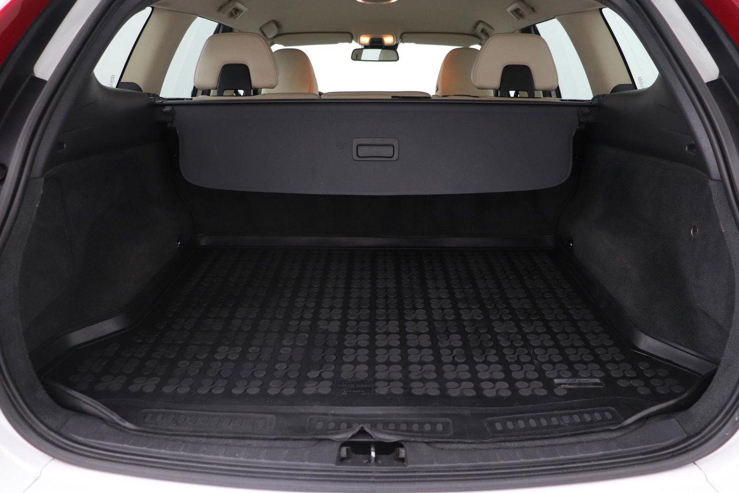 Volvo XC60 T5 Momentum | Elektrische Stoel + Memory | Stoelverwarming | Trekhaak | Cruise Control