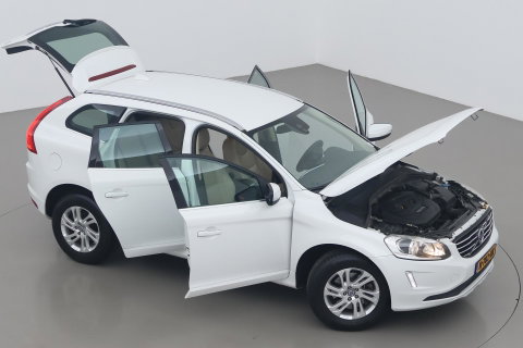 Volvo XC60 T5 Momentum | Elektrische Stoel + Memory | Stoelverwarming | Trekhaak | Cruise Control