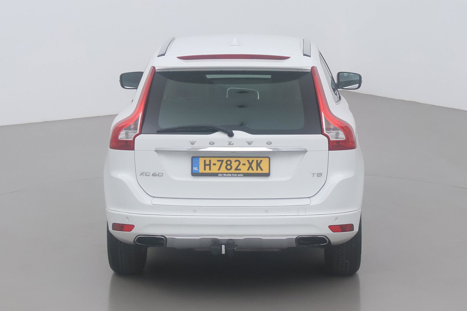 Volvo XC60 T5 Momentum | Elektrische Stoel + Memory | Stoelverwarming | Trekhaak | Cruise Control
