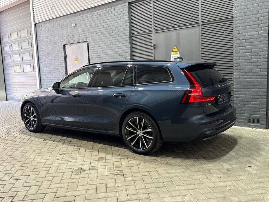 Volvo V60 T8 Plus Dark | Harman/Kardon | Memory | BLIS | Stoel+Stuurverwarming | Camera | Getint Glas | ACC