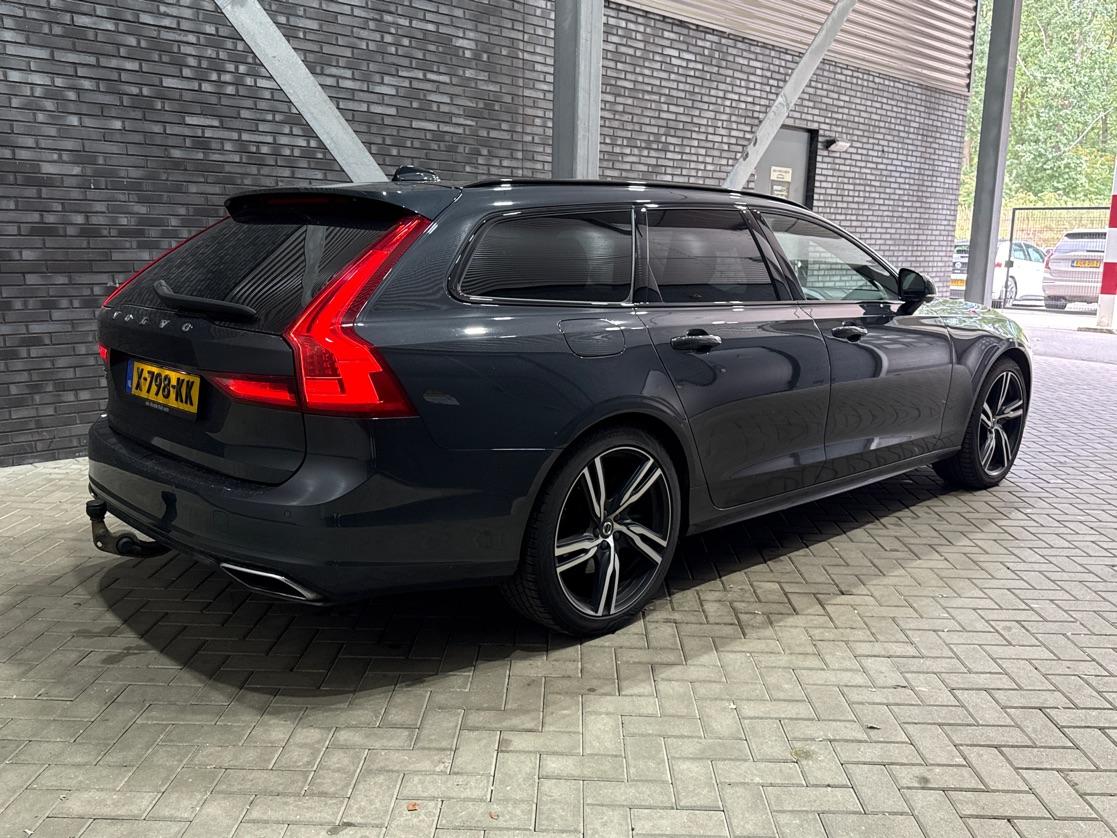 Volvo V90 T8 AWD R-Design | Luchtvering | Harman/Kardon | Trekhaak | 360° Camera | BLIS | Standkachel | 20 Inch | ACC