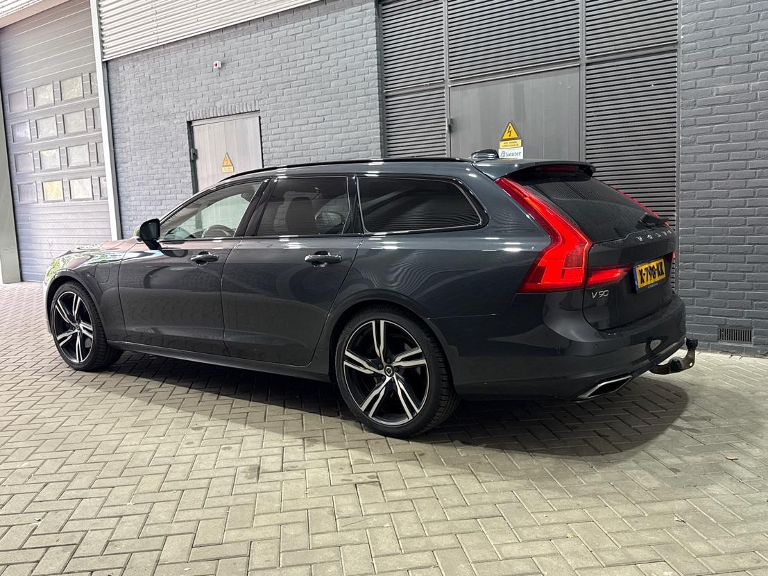 Volvo V90 T8 AWD R-Design | Luchtvering | Harman/Kardon | Trekhaak | 360° Camera | BLIS | Standkachel | 20 Inch | ACC