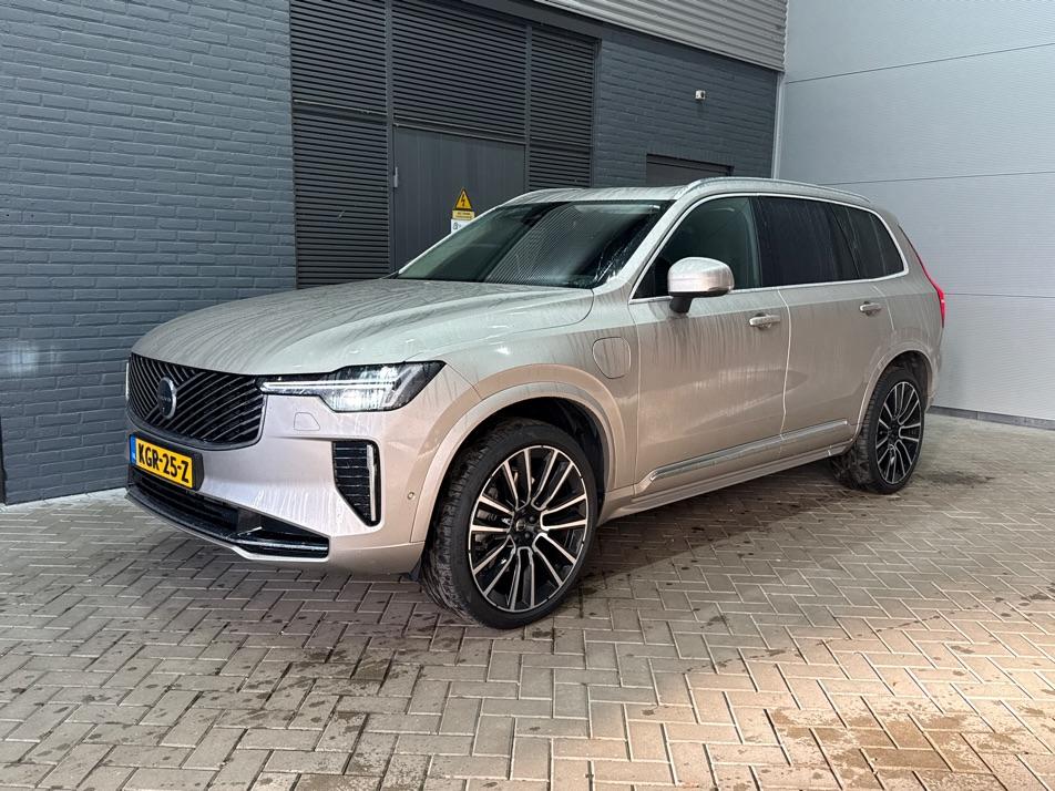 Volvo XC90 T8 Ultra Bright | Luchtvering | Bowers & Wilkins | Trekhaak | Stoelventilatie