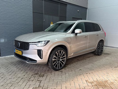 Volvo XC90 T8 Ultra Bright | Luchtvering | Bowers & Wilkins | Trekhaak | Stoelventilatie