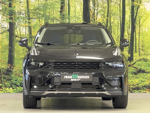 Lynk & Co 01 1.5 | Blackpakket optioneel | 360° Camera | Panoramadak | Adaptive Cruise Control | Trekhaak | Keyless | Elektrische Bestuurdersstoel + Geheugen | Parkeersensoren | Apple Carplay | Android Auto |