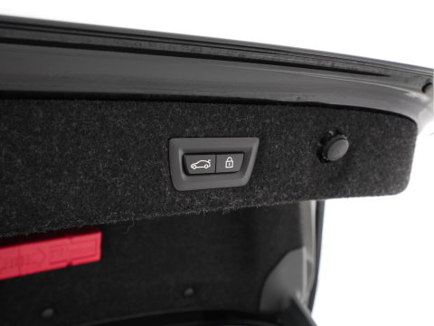 BMW 5 Serie 530e M-Sportpack Business Edition Plus (Plug-in) {SoH-86%} (INCL-BTW) *PANO | LEATHER | FULL-LED | MEMORY-PACK | HARMAN/KARDON | BLINDSPOT | DIGI-COCKPIT | CAMERA | NAVI-FULLMAP | PRIVACY-GLASS | SHIFTPADDLES | ECC | PDC | HEAD-UP | 19''ALU*