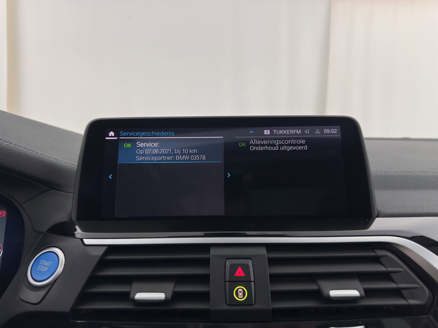 BMW iX3 Executive 80 kWh [3-Fase-11kW] {SoH-99%} (INCL.BTW) Aut. *PANO | LEATHER | ADAPTIVE-CRUISE | FULL-LED | MEMORY-PACK | BLIND-SPOT | DIGI-COCKPIT | HEATED-COMFORTSEATS | CAMERA | DAB+ | NAVI-FULLMAP | TOWBAR | 19''ALU*