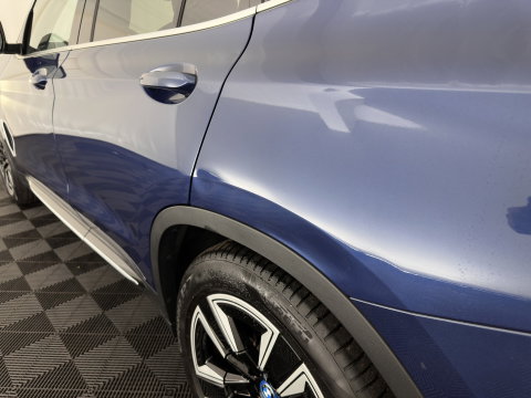 BMW iX3 Executive 80 kWh [3-Fase-11kW] {SoH-99%} (INCL.BTW) Aut. *PANO | LEATHER | ADAPTIVE-CRUISE | FULL-LED | MEMORY-PACK | BLIND-SPOT | DIGI-COCKPIT | HEATED-COMFORTSEATS | CAMERA | DAB+ | NAVI-FULLMAP | TOWBAR | 19''ALU*