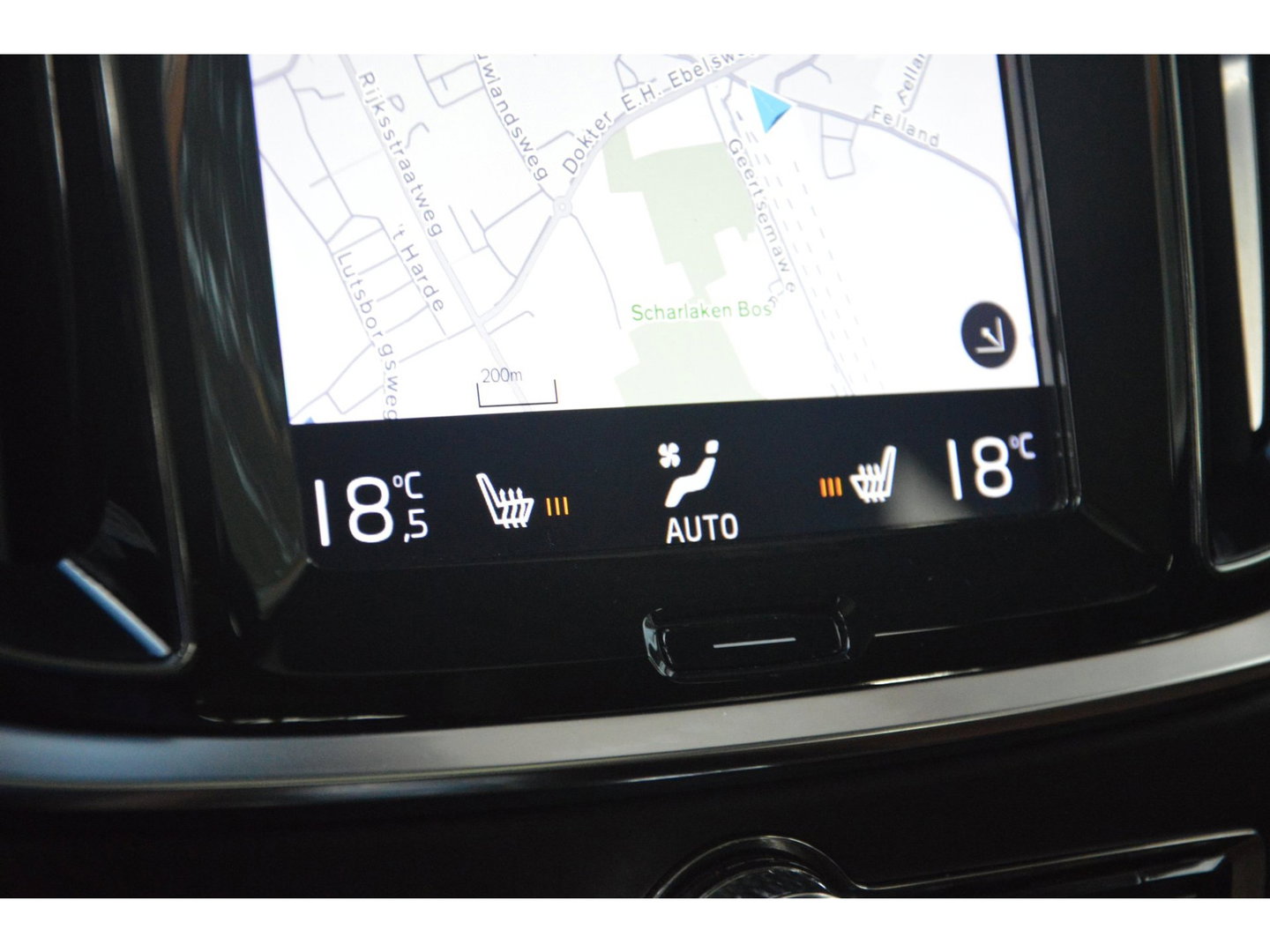 Volvo V60 T8 Hybride AWD Inscription | Panoramadak | Camera | Stoelverwarming | BLIS | Trekhaak |