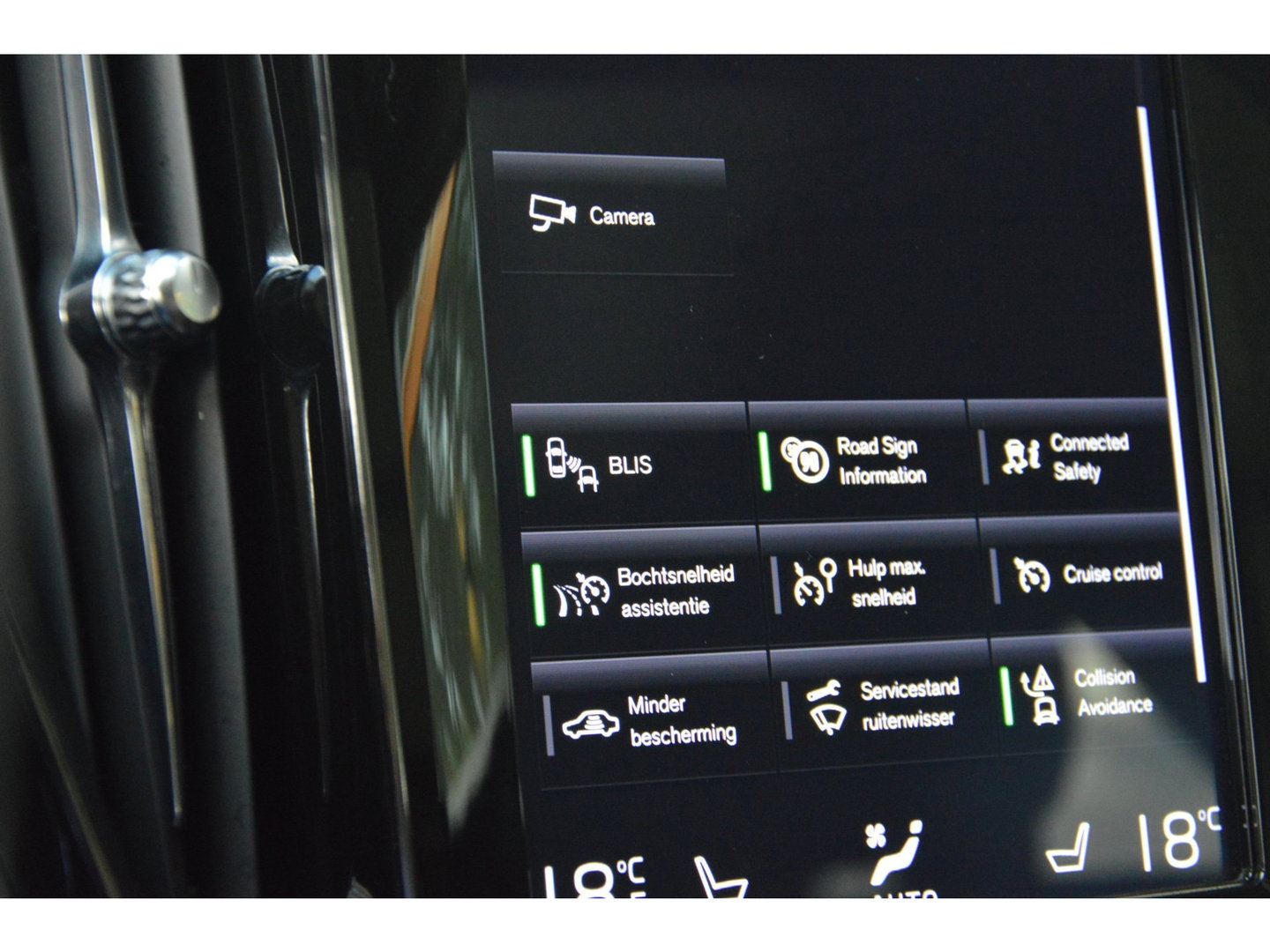 Volvo V60 T8 Hybride AWD Inscription | Panoramadak | Camera | Stoelverwarming | BLIS | Trekhaak |
