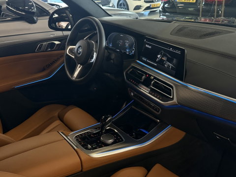 BMW X5 45e 394PK M-Sport / Laser / 2022 / BTW / trekhaak / pano