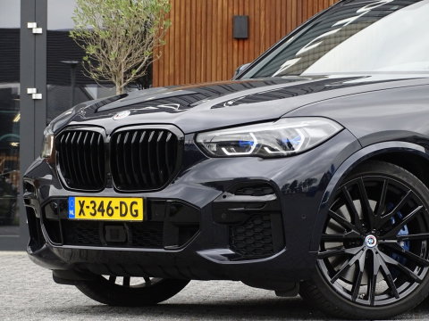 BMW X5 45e 394PK M-Sport / Laser / 2022 / BTW / trekhaak / pano