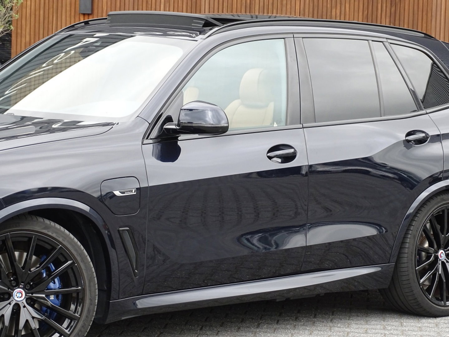 BMW X5 45e 394PK M-Sport / Laser / 2022 / BTW / trekhaak / pano