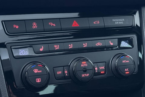 CUPRA Ateca 2.0 TSI 4DRIVE | Panoramadak | Beats Audio | 360 Camera | ACC | Stoelverwarming | 19 Inch