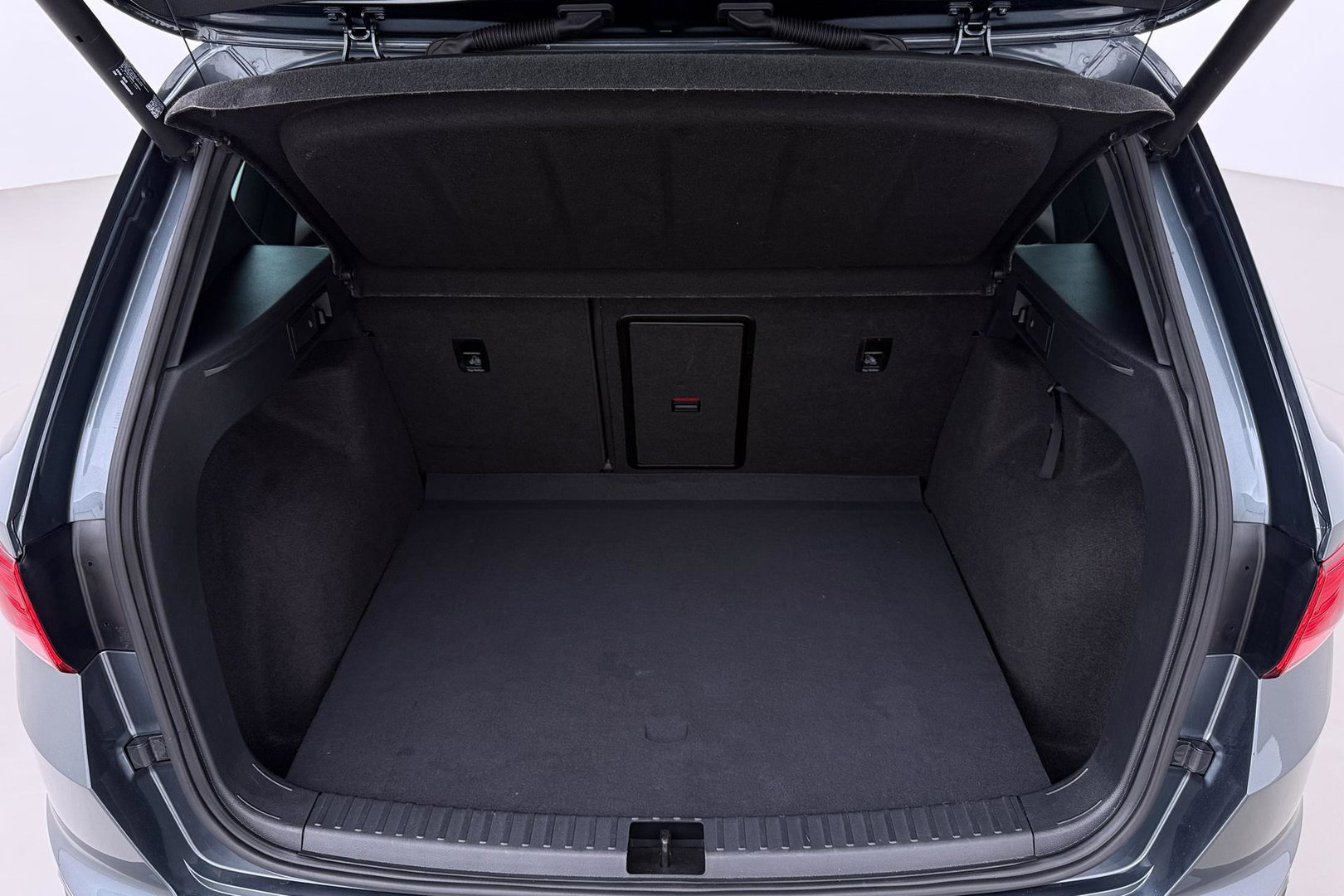 CUPRA Ateca 2.0 TSI 4DRIVE | Panoramadak | Beats Audio | 360 Camera | ACC | Stoelverwarming | 19 Inch