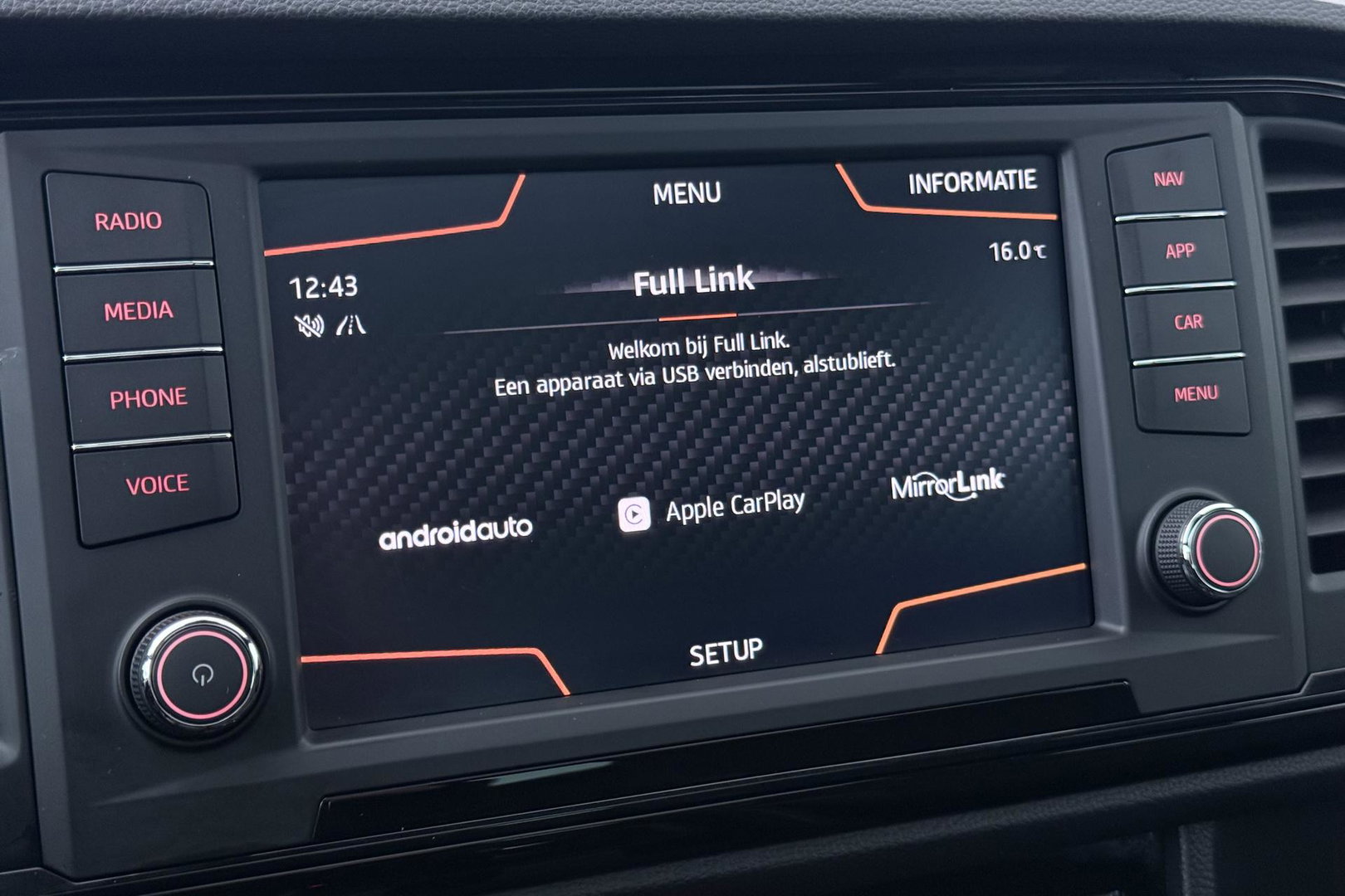 CUPRA Ateca 2.0 TSI 4DRIVE | Panoramadak | Beats Audio | 360 Camera | ACC | Stoelverwarming | 19 Inch