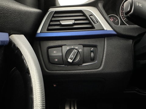 BMW 3-serie 330e Centennial High Executive M-Sportpack (Plug-in) (INCL.BTW) Aut. *LEATHER | FULL-LED | HEATED-SPORTSEATS | NAVI-FULLMAP | KEYLESS | PRIVACY-GLASS | ECC | PDC | CRUISE | 19''ALU*