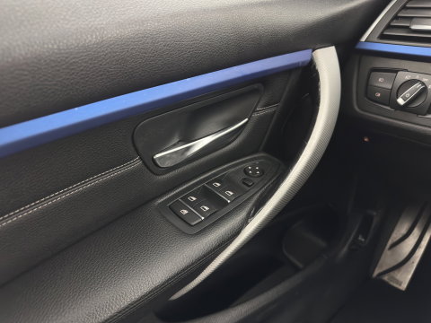 BMW 3-serie 330e Centennial High Executive M-Sportpack (Plug-in) (INCL.BTW) Aut. *LEATHER | FULL-LED | HEATED-SPORTSEATS | NAVI-FULLMAP | KEYLESS | PRIVACY-GLASS | ECC | PDC | CRUISE | 19''ALU*